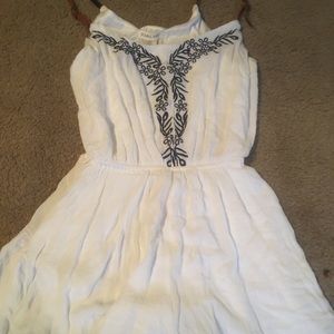 Beautiful summer romper with pockets!